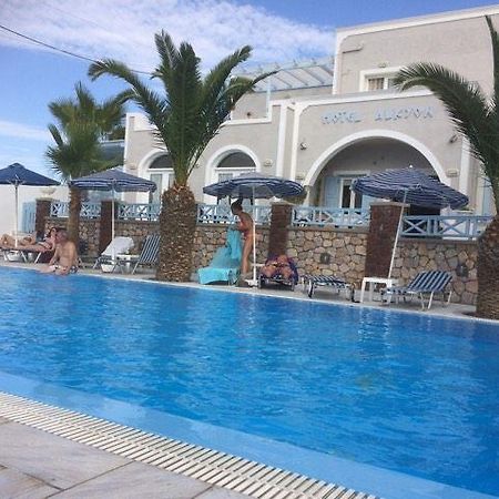 Alkyon Hotel Kamári エクステリア 写真