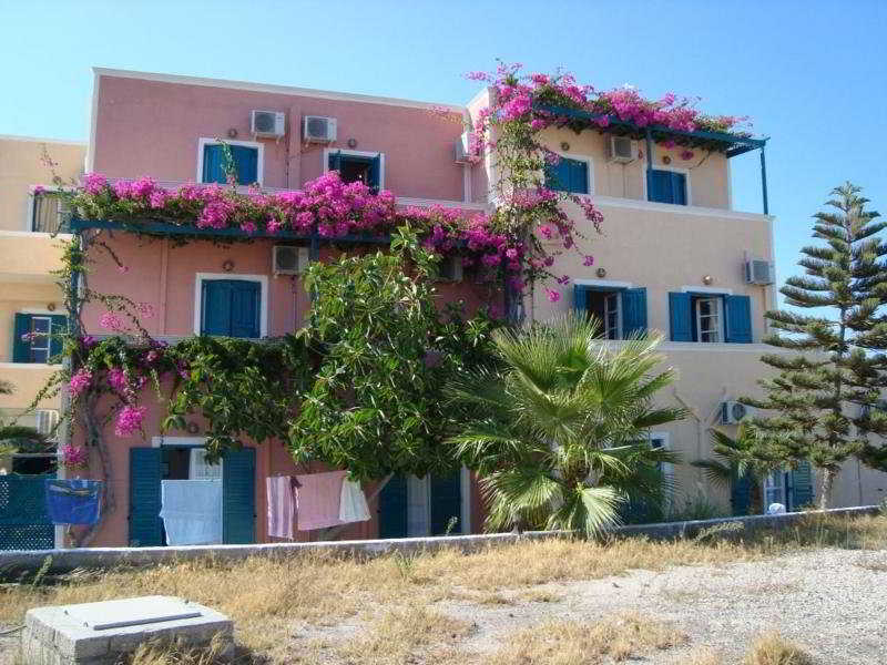 Alkyon Hotel Kamári エクステリア 写真