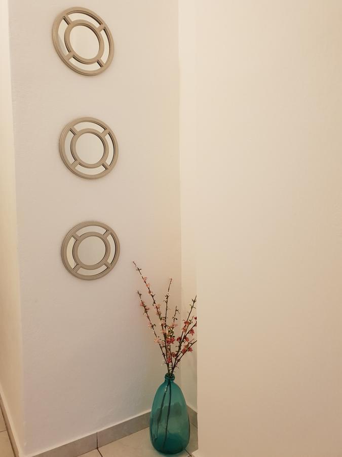 Alkyon Hotel Kamári エクステリア 写真