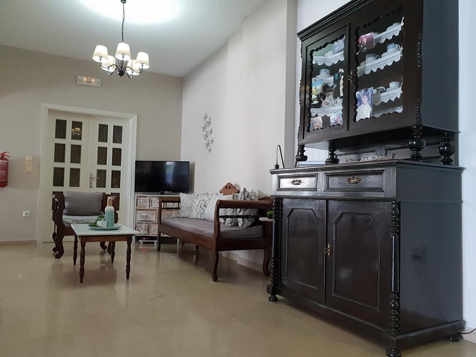Alkyon Hotel Kamári エクステリア 写真